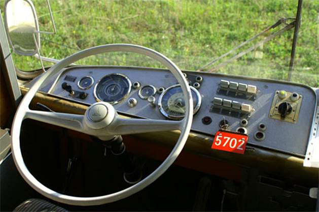http://www.hov-bus.de/5702-73.jpg